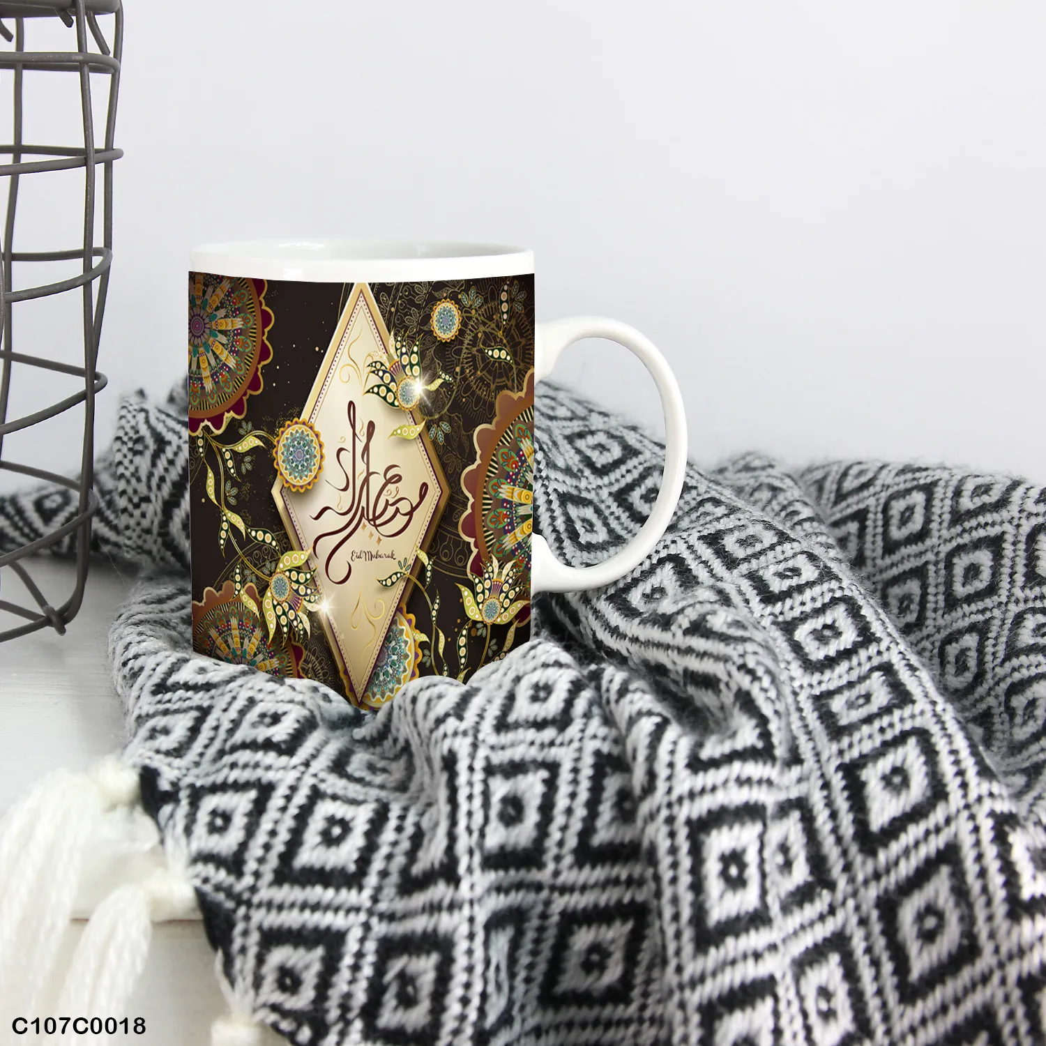 كوب مطبوع تهنئة العيد بزخارف عربية